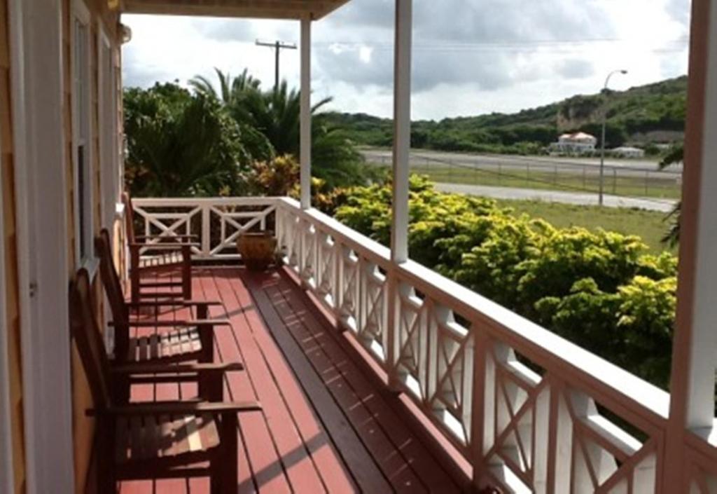 Wind Chimes Inn Antigua St. John's Exterior foto